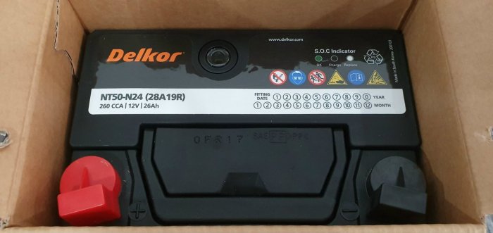 Ắc Quy Delkor NT50-N24 có điện áp 12V và dung lượng là 24Ah.